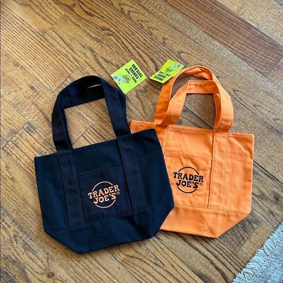 NWT Trader Joe's Reusable Halloween Trick or Treat Mini Canvas Tote Bags Set 4 - Picture 3 of 8